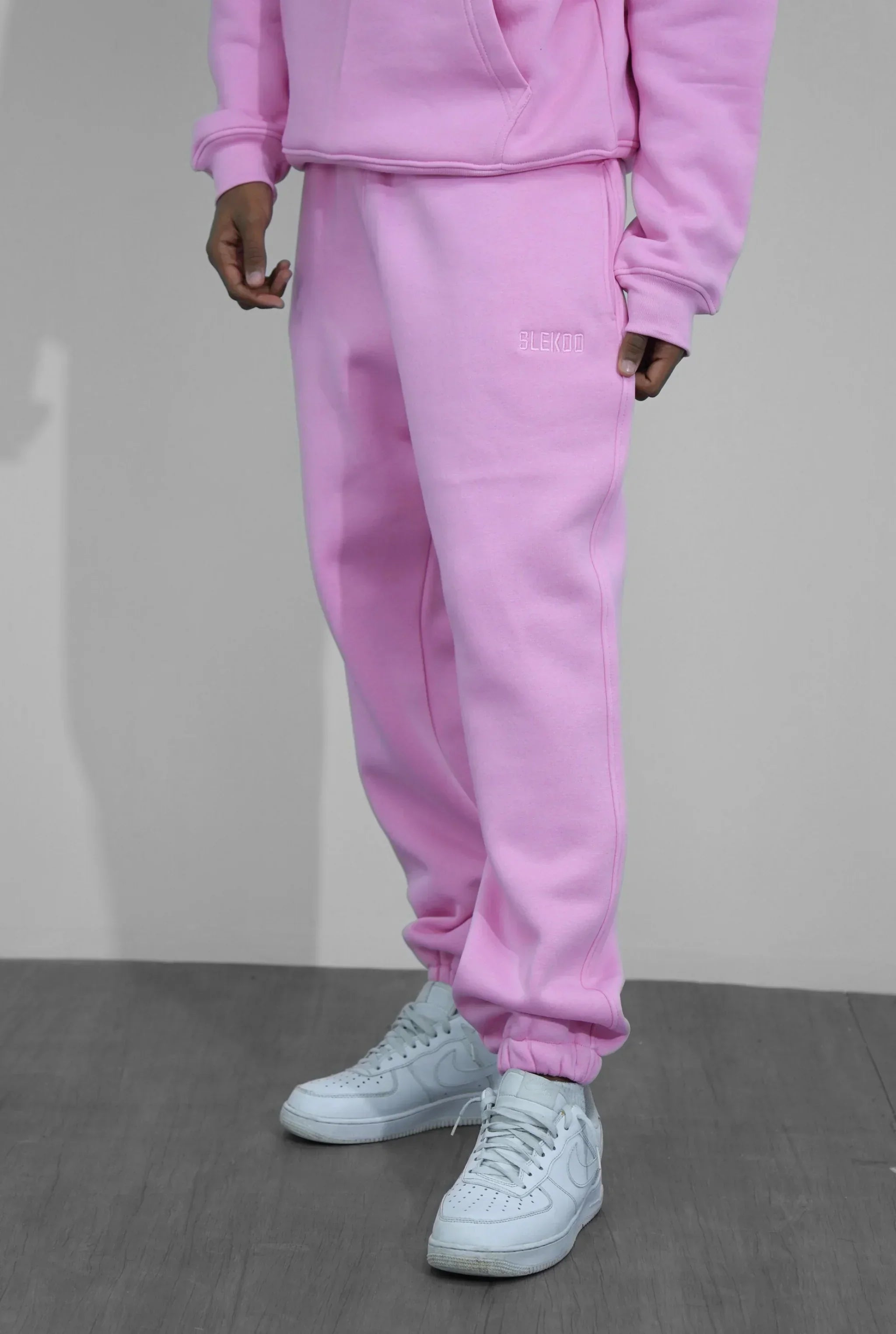 Basic Closed Bottom Sweatpants V1