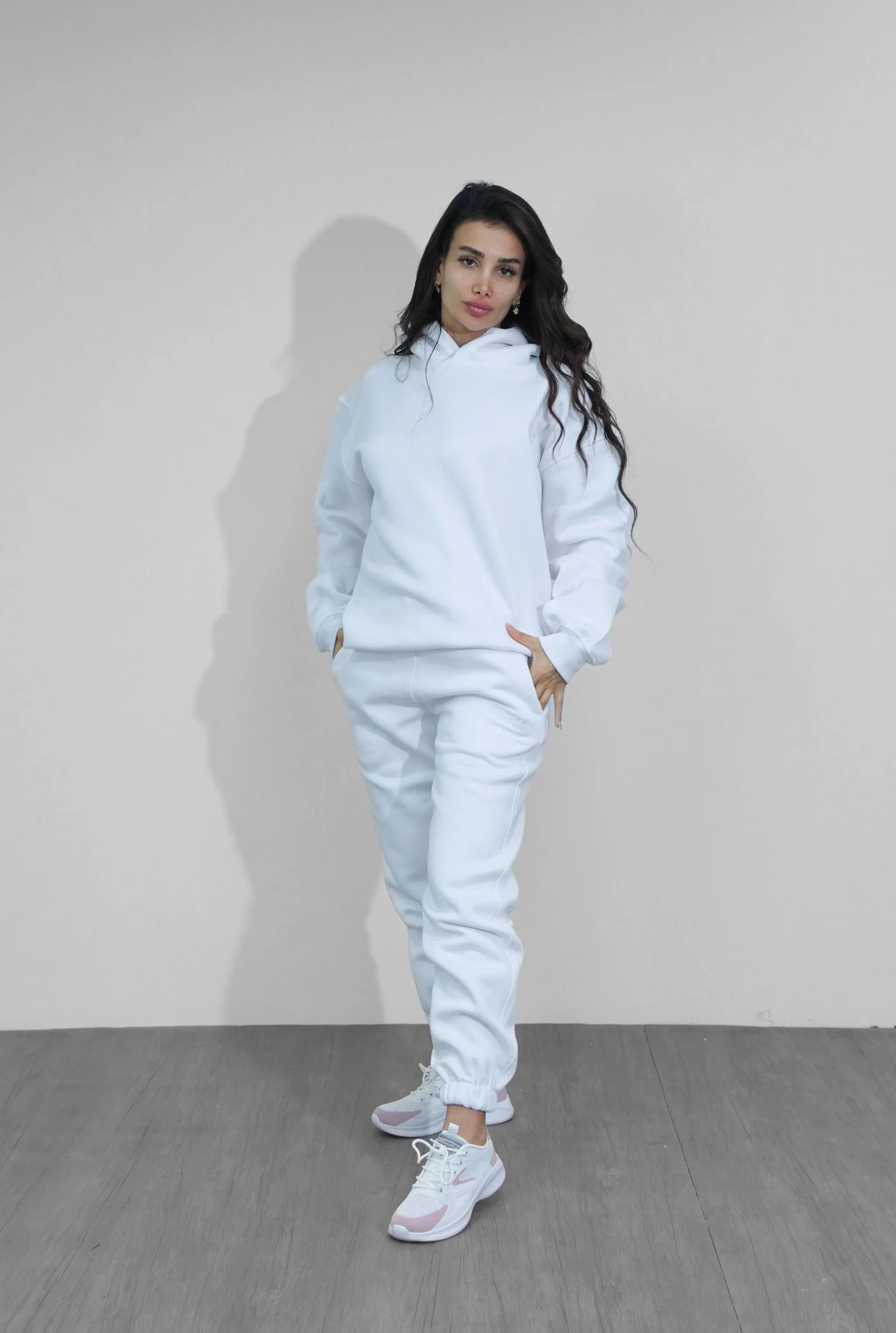 Basic Closed Bottom Sweatpants V1