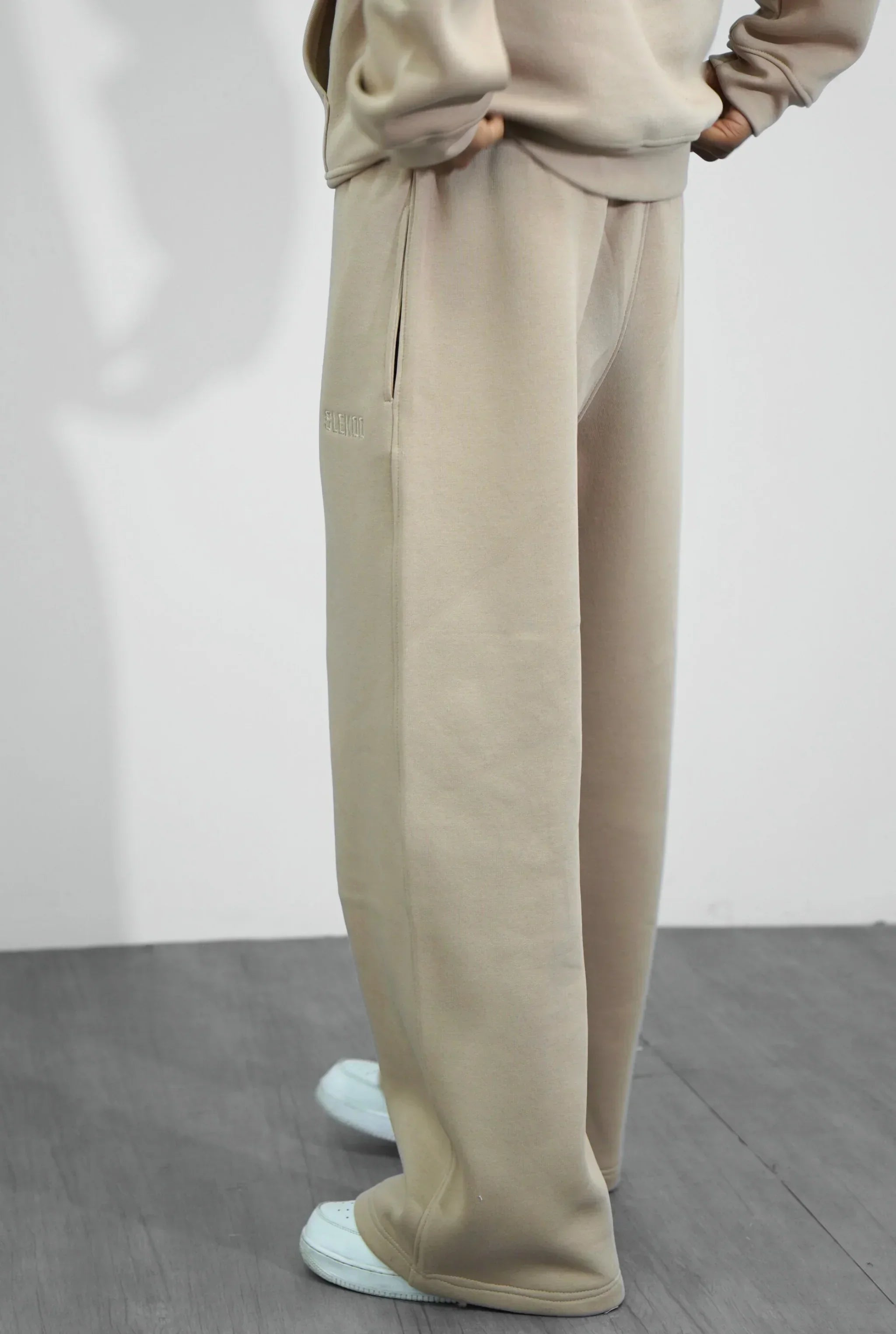 Basic Baggy Sweatpants V1