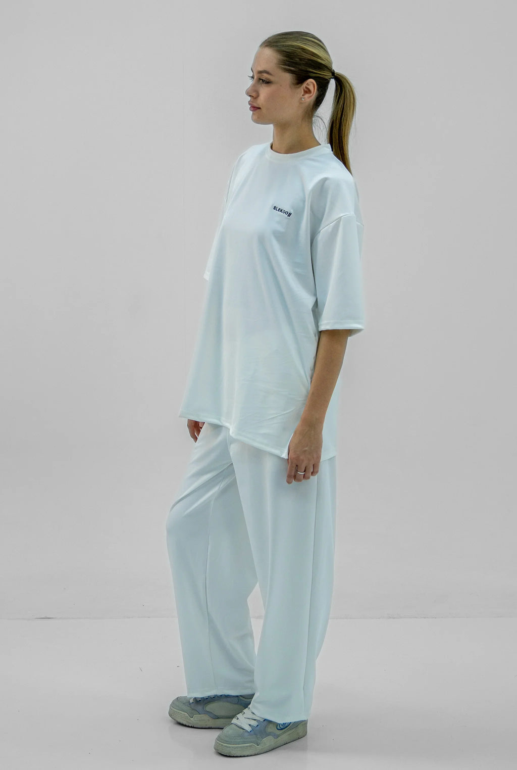 Unisex White Oversize Relaxed Fit T-shirt & Baggy Pants Set
