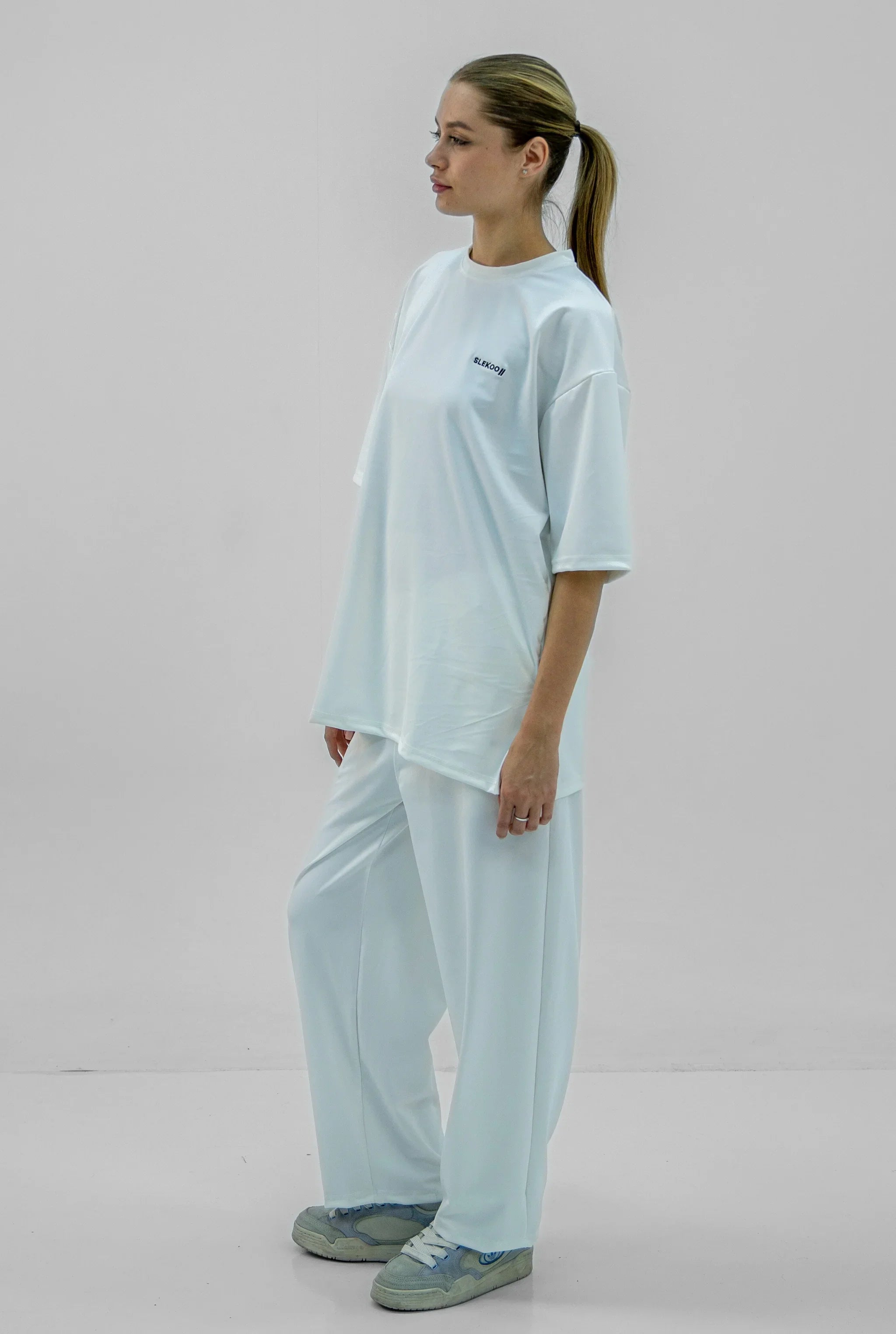 Unisex White Oversize Relaxed Fit T-shirt & Baggy Pants Set
