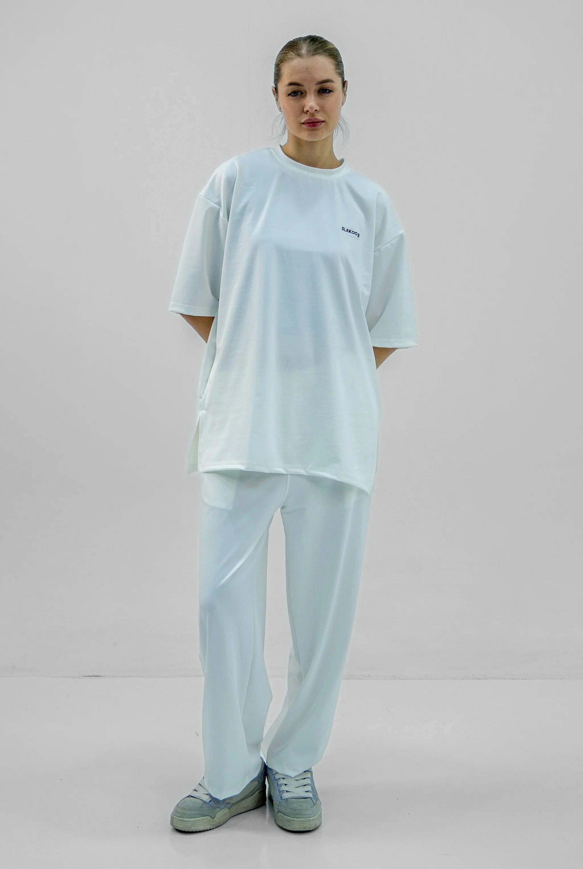 Unisex White Oversize Relaxed Fit T-shirt & Baggy Pants Set