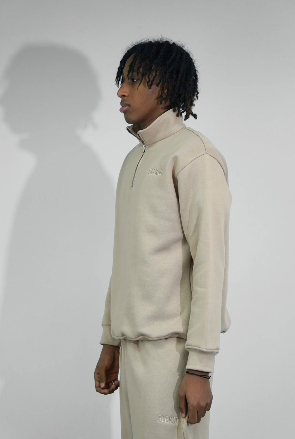 Basic Zipper Sweater V1