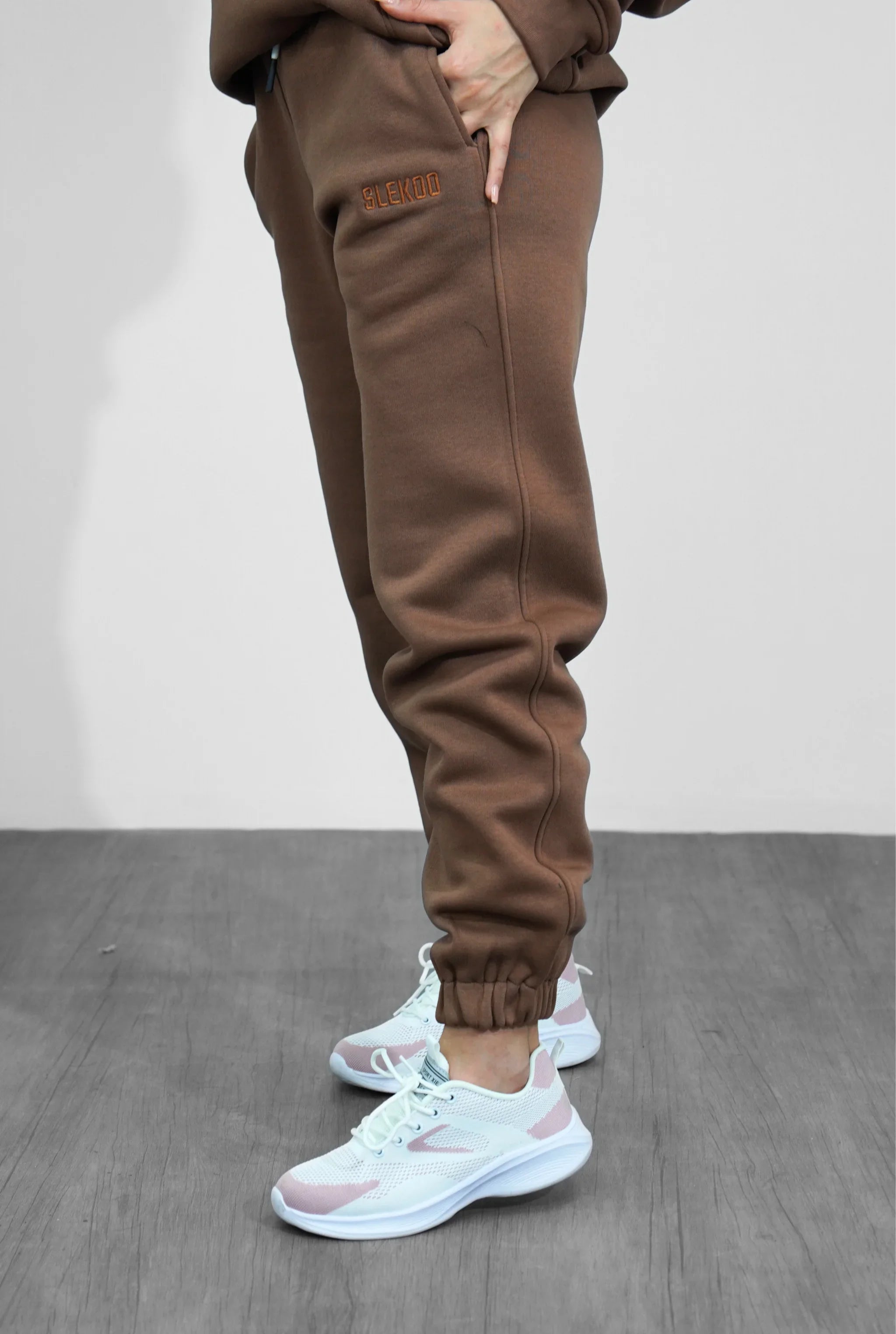 Basic Closed Bottom Sweatpants V1