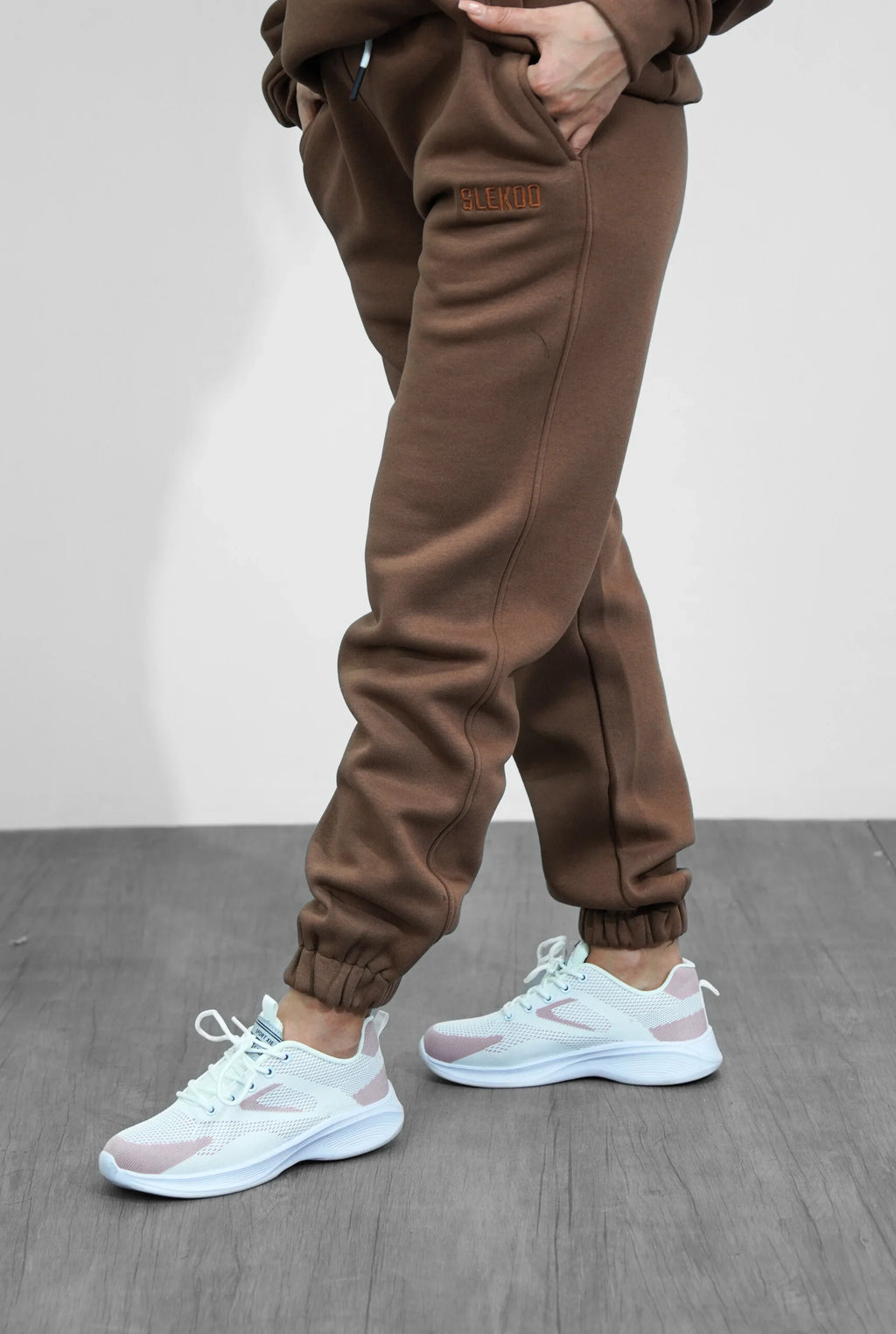 Basic Closed Bottom Sweatpants V1