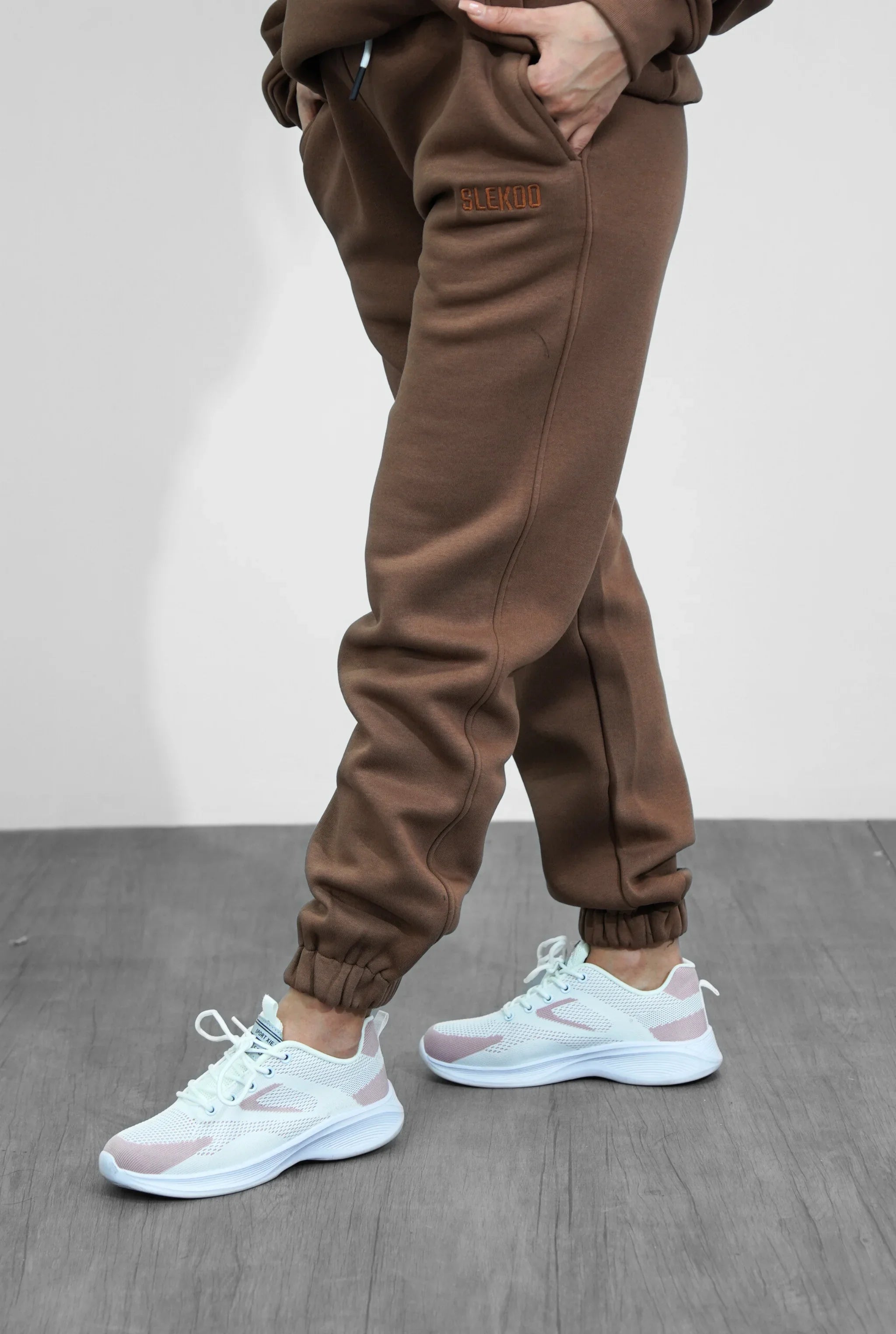 Basic Closed Bottom Sweatpants V1