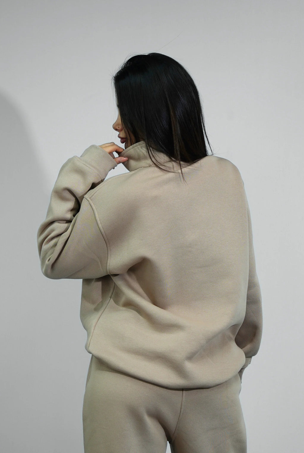 Basic Zipper Sweater V1
