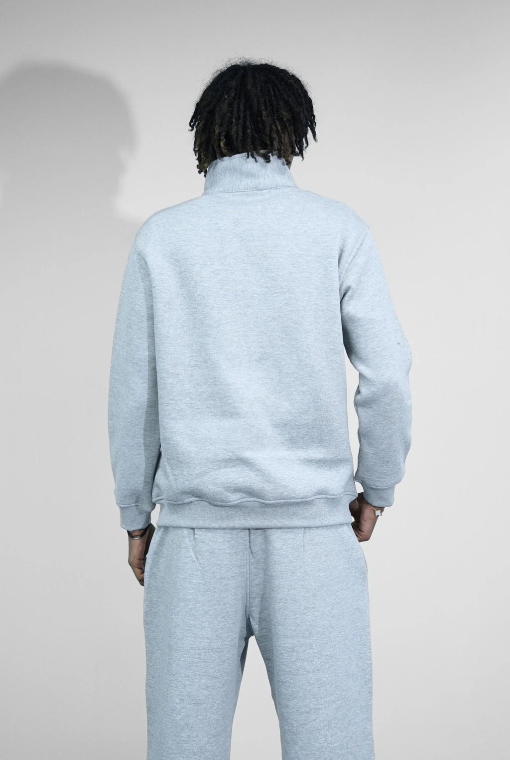 Basic Zipper Sweater V1