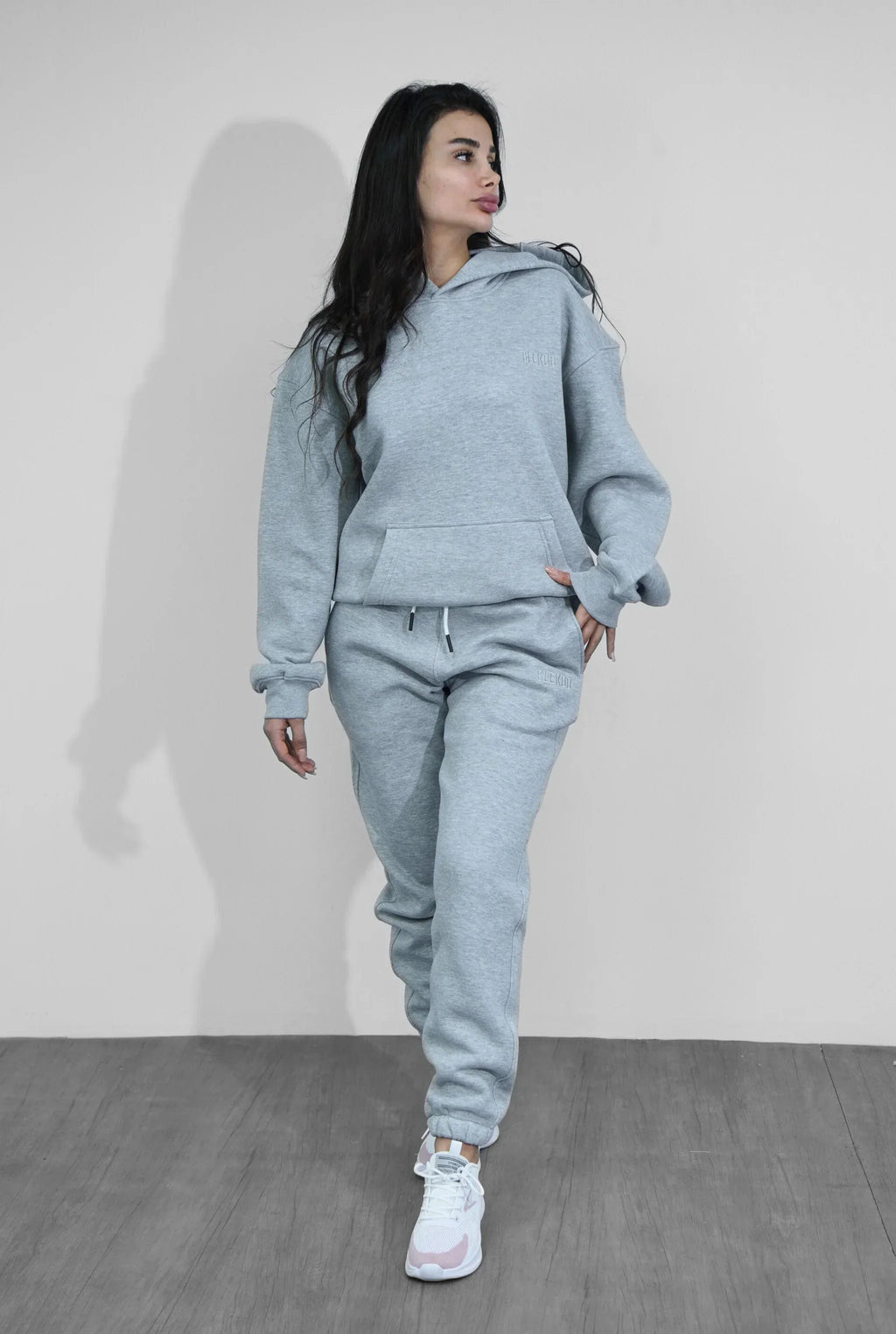 Basic Closed Bottom Sweatpants V1