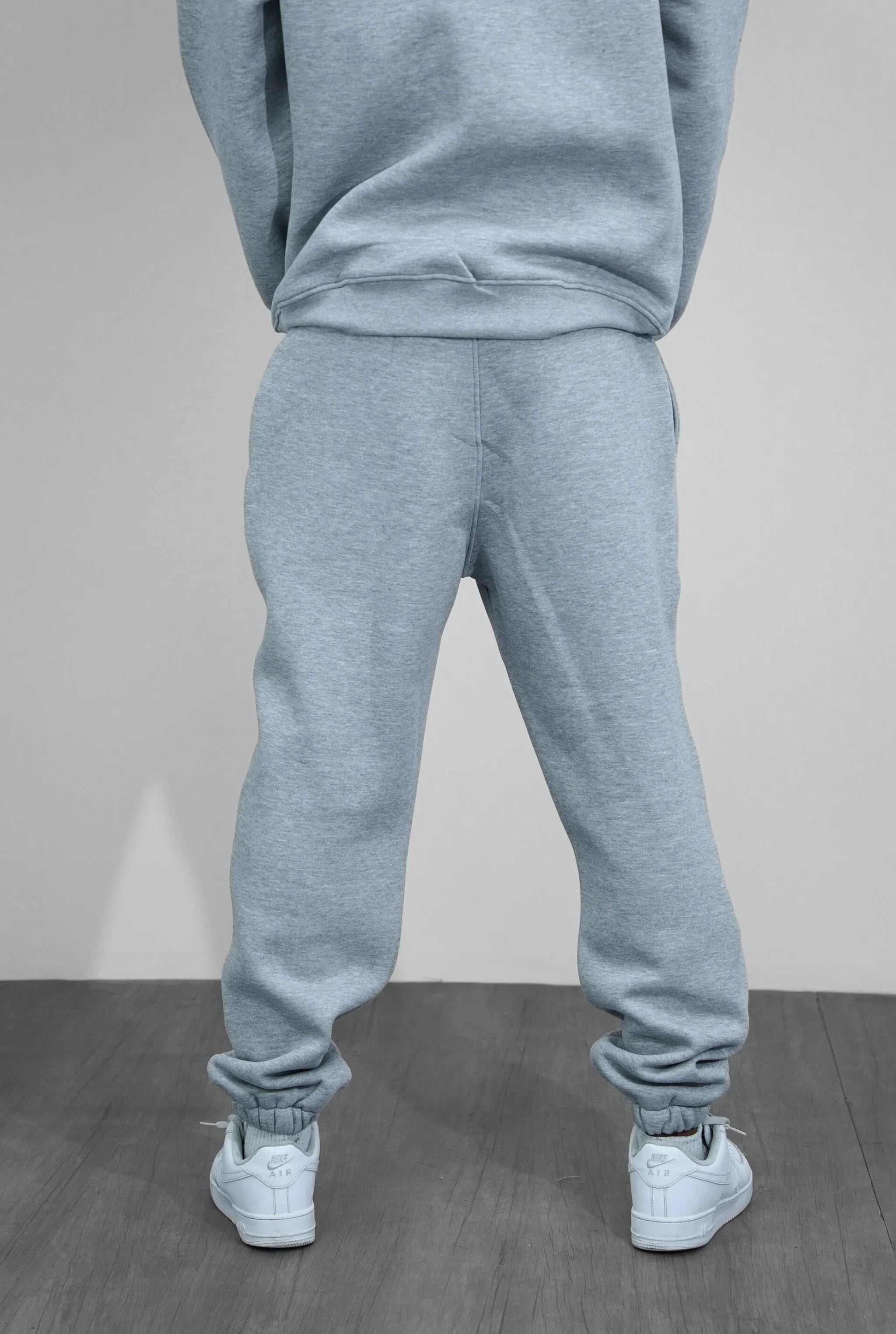 Basic Closed Bottom Sweatpants V1